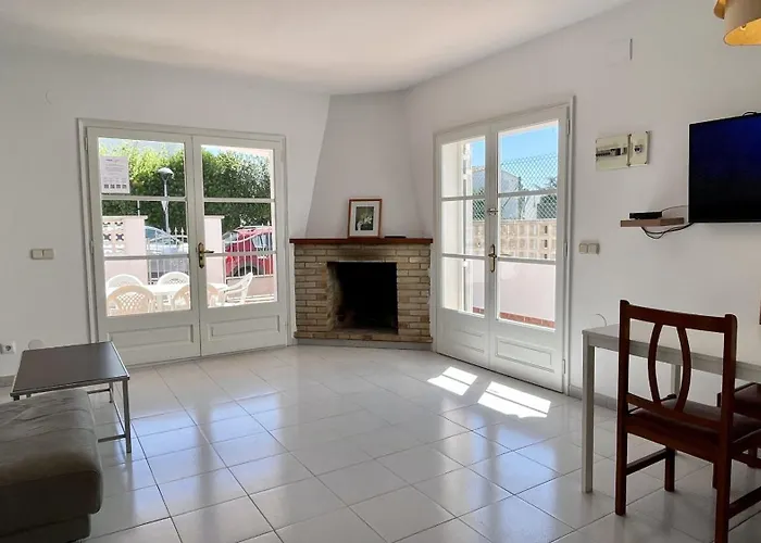 La Vinya 16 * L' Escala